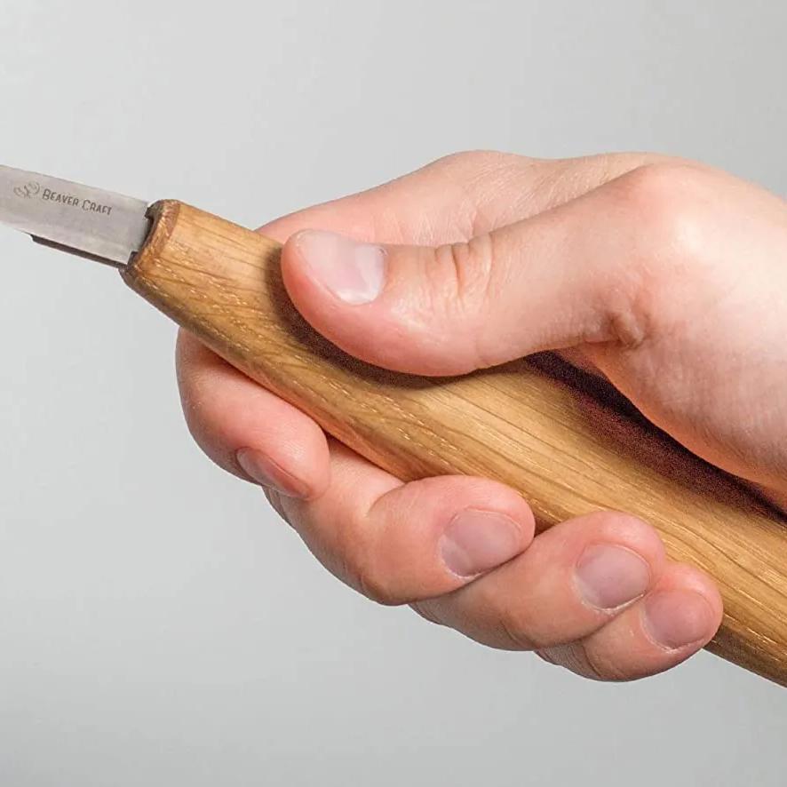 BeaverCraft koverrin kädessä